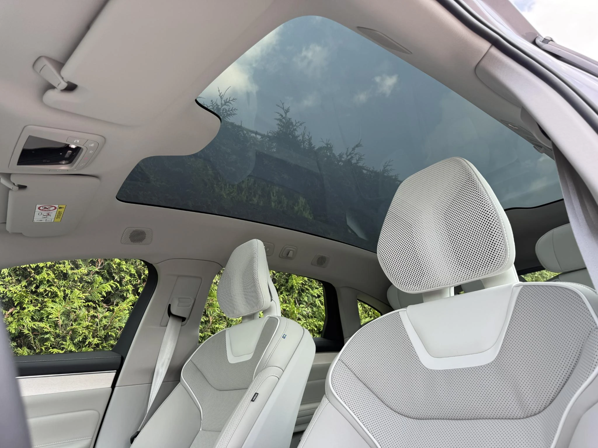 Volvo-ES90-image-3