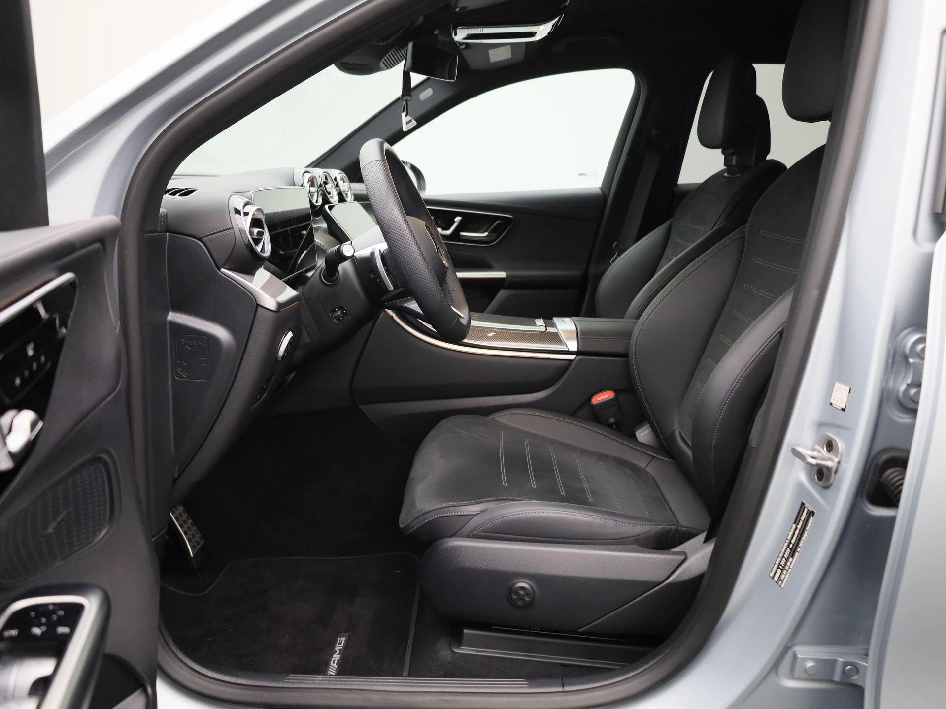 Mercedes-Benz-GLC-image-9