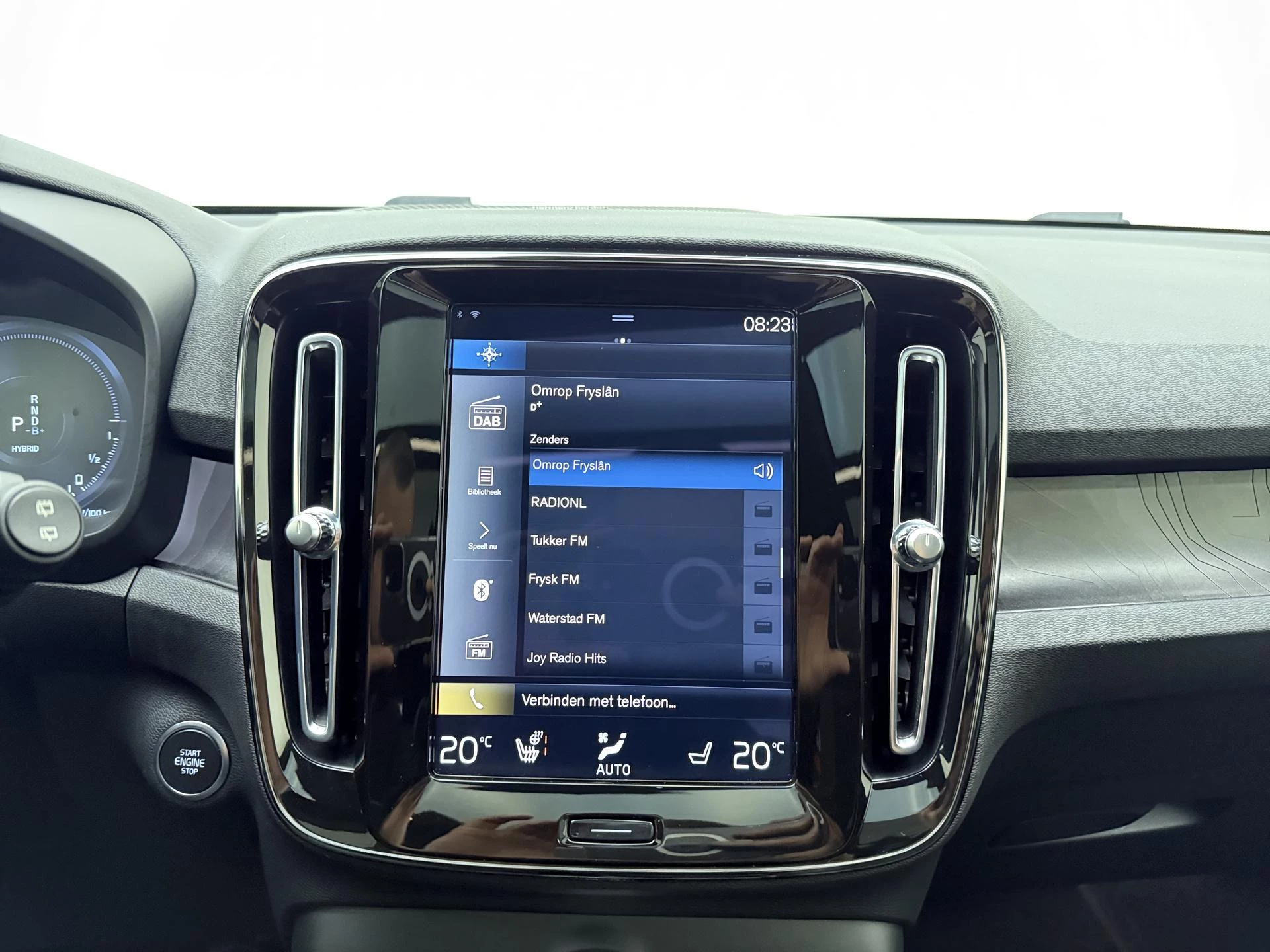 Volvo-XC40-image-21