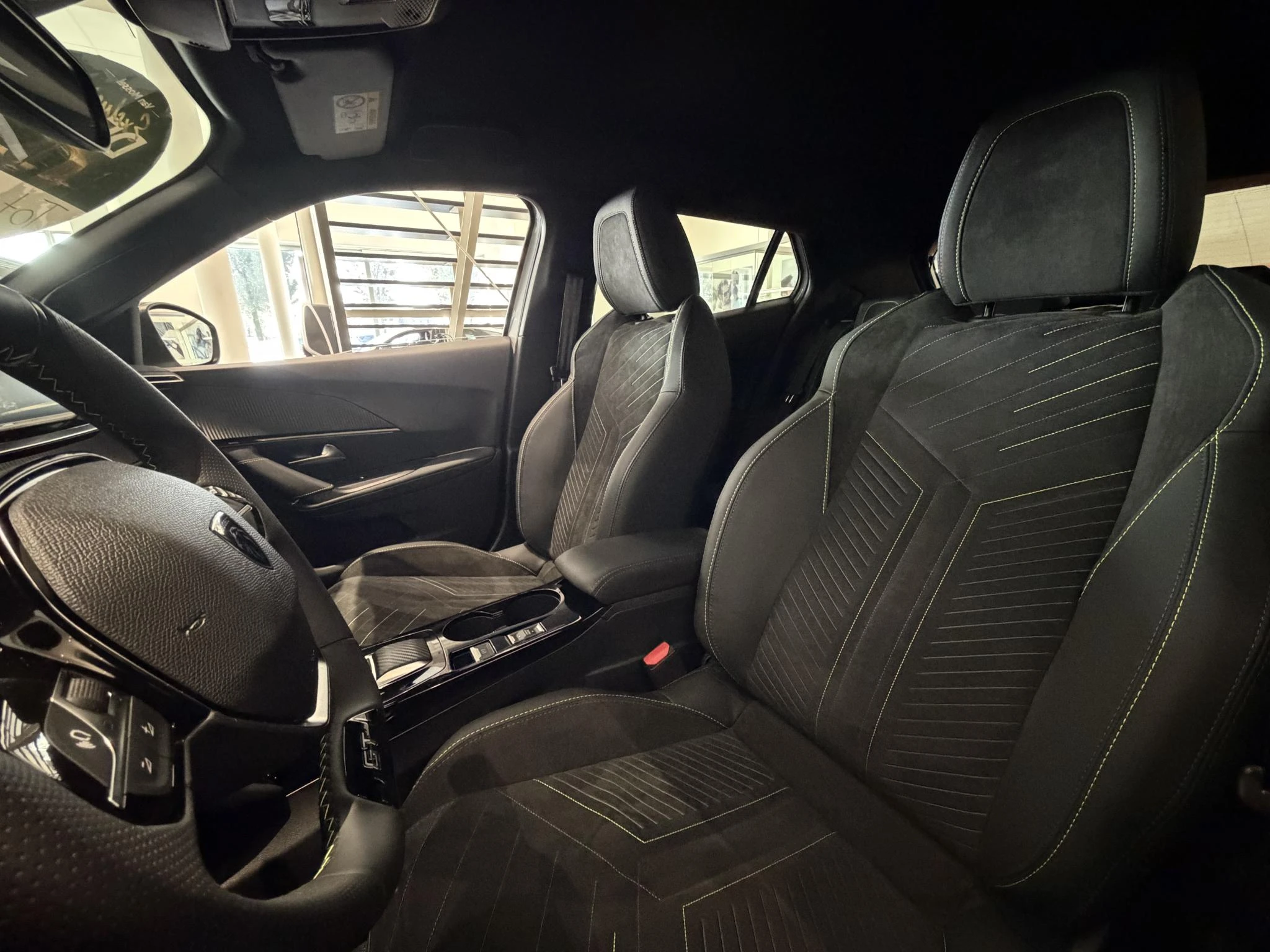 Peugeot-2008-image-21