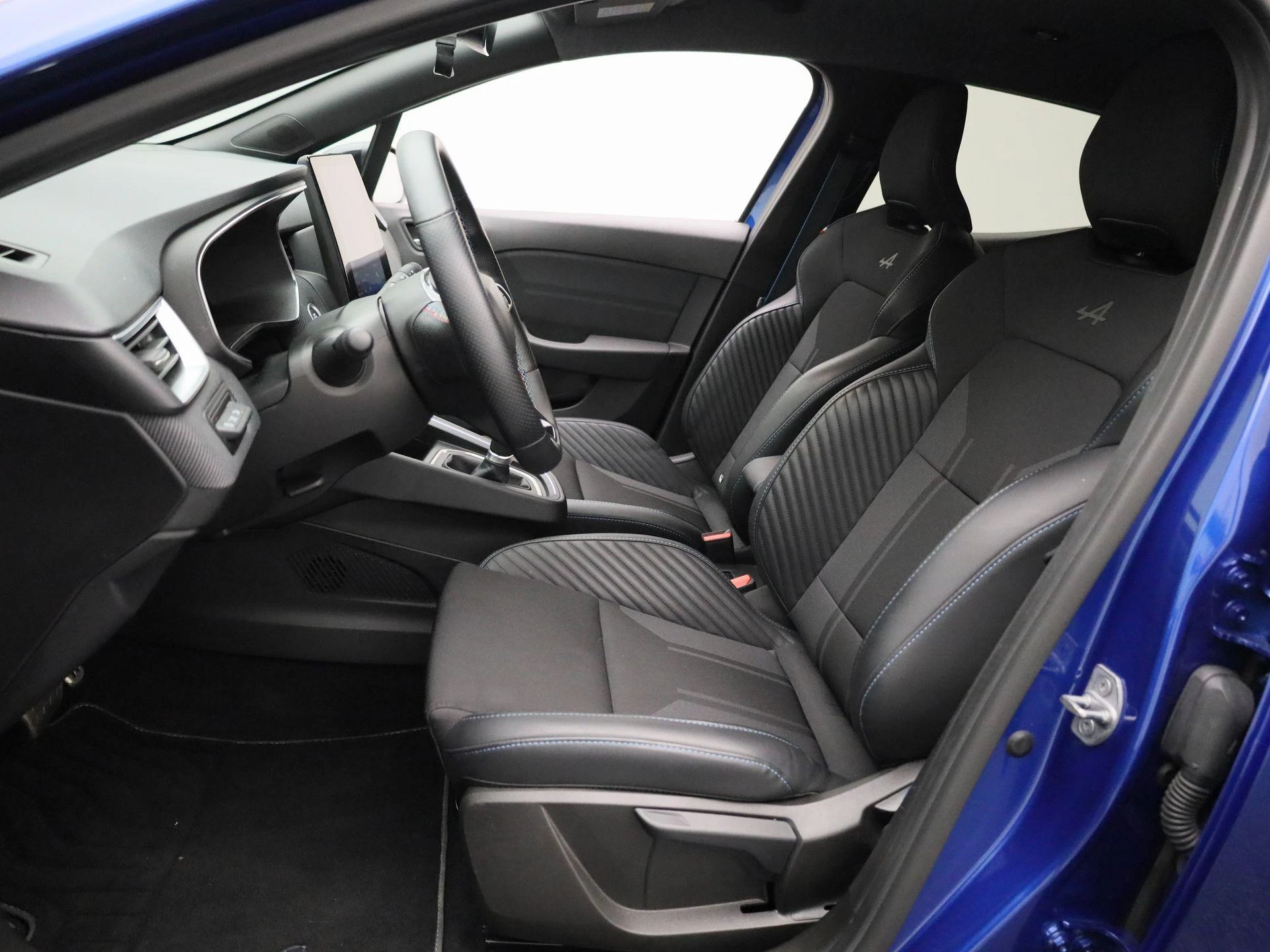 Renault-Clio-image-10