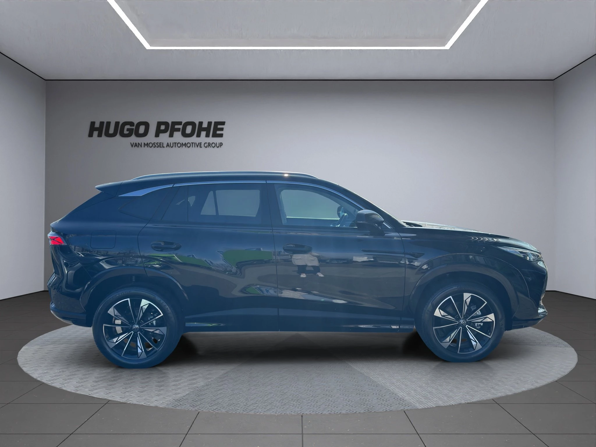 MG HS Comfort 1.5 T-GDI LED RFK LMF PDC Navi Klima
