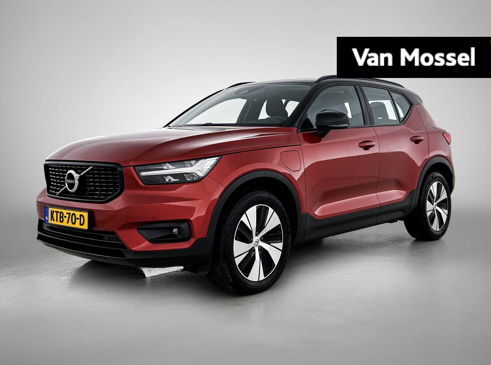 Volvo-XC40-image-0