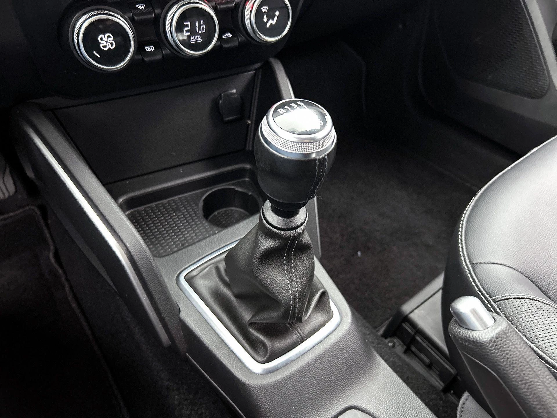 Dacia-Duster-image-24