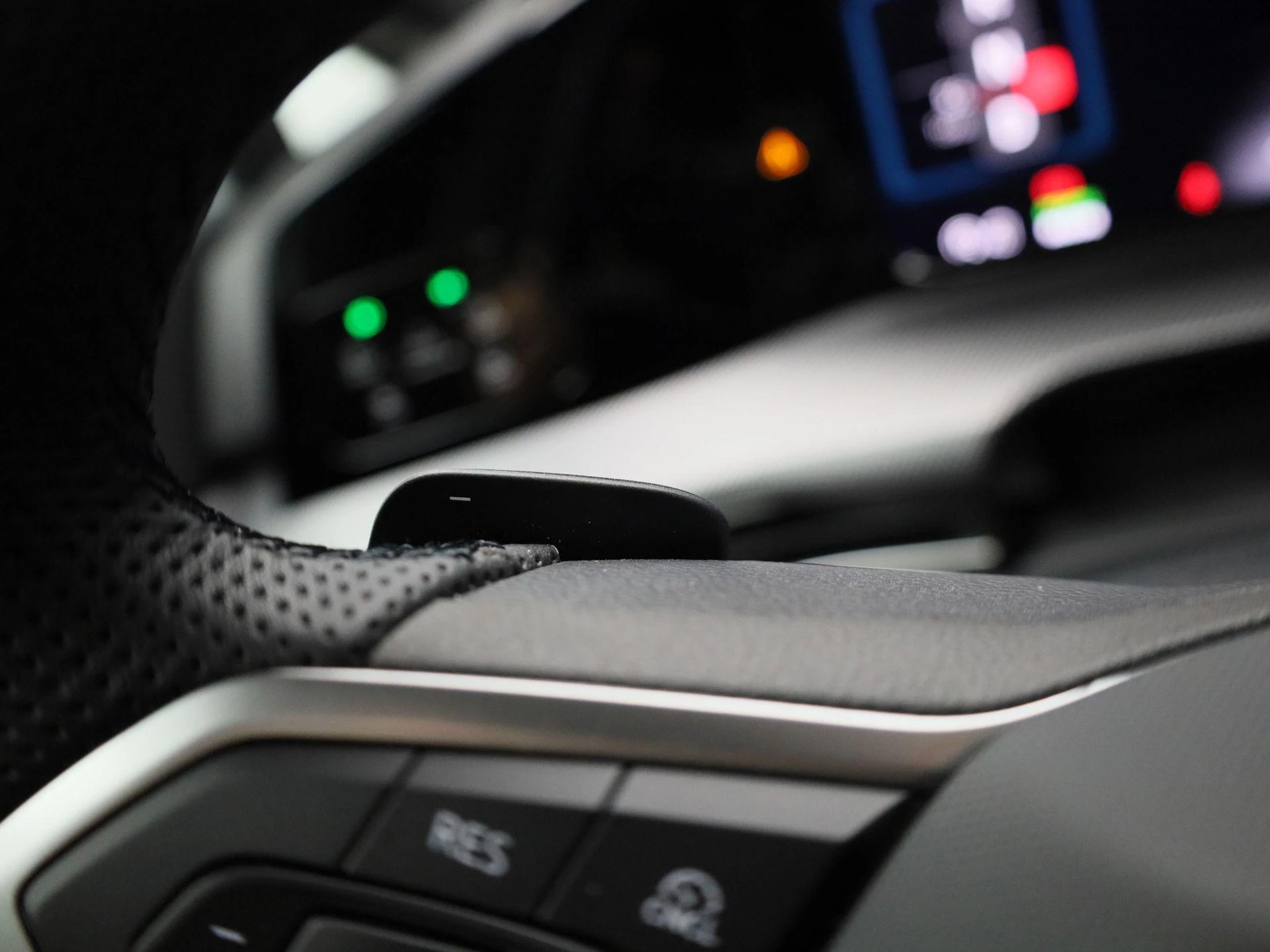 Volkswagen-Golf-image-21