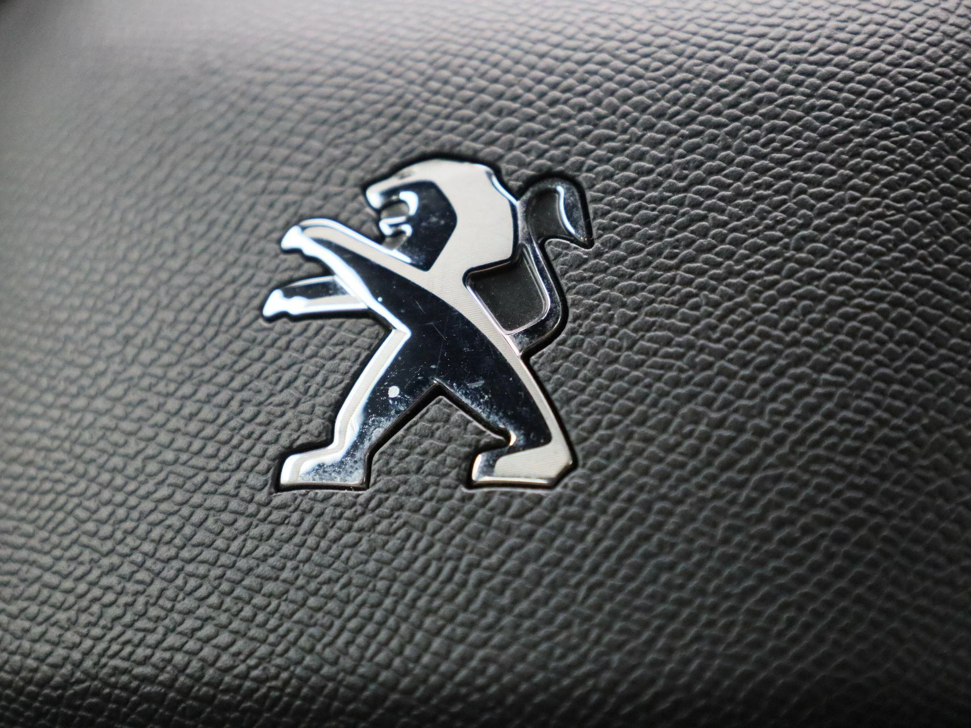 Peugeot 2008 1.2 PureTech Active Pack