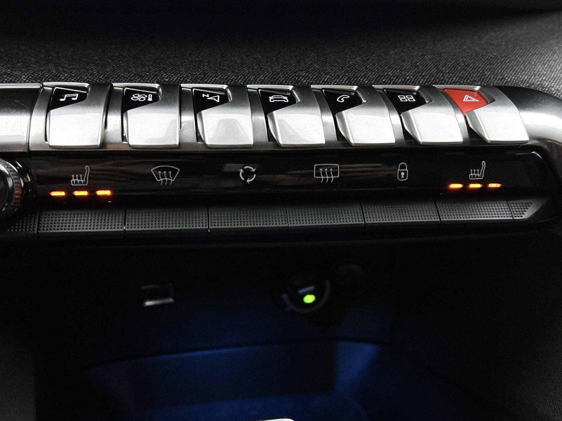 Peugeot 3008 1.2 PureTech Crossway