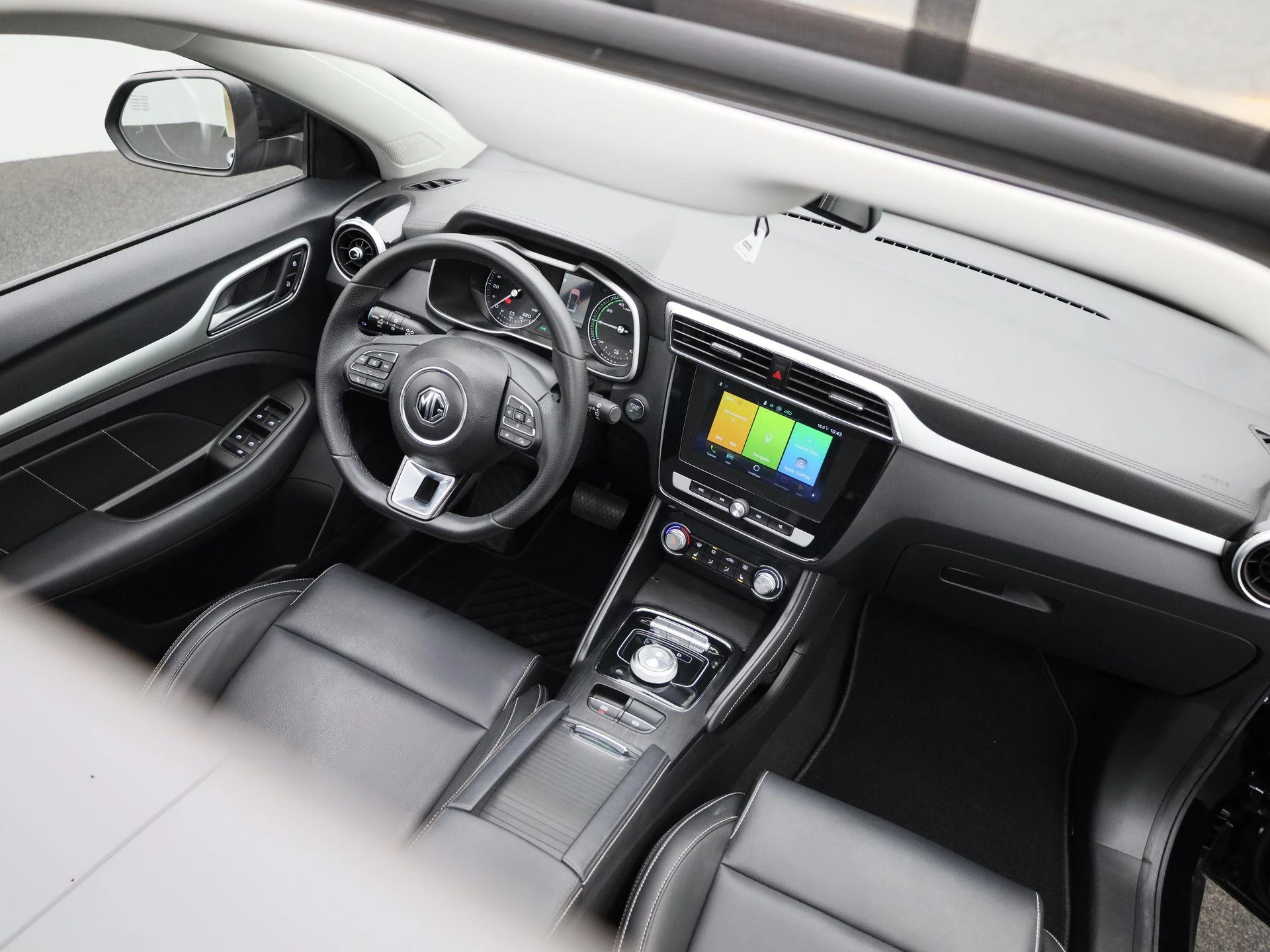 MG-ZS EV-image-36