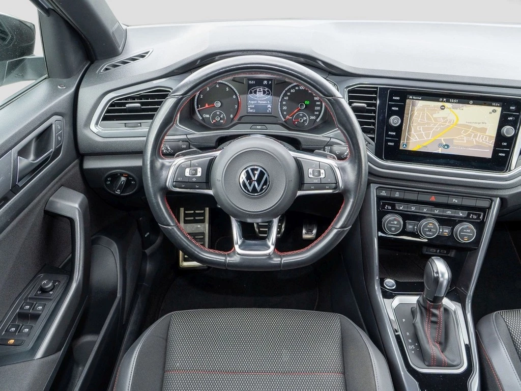 Volkswagen T-Roc 1.5 TSI DSG Sport *Navi*AHK*Kessy*ACC*PDC*Climatronic*Sitzhzg*