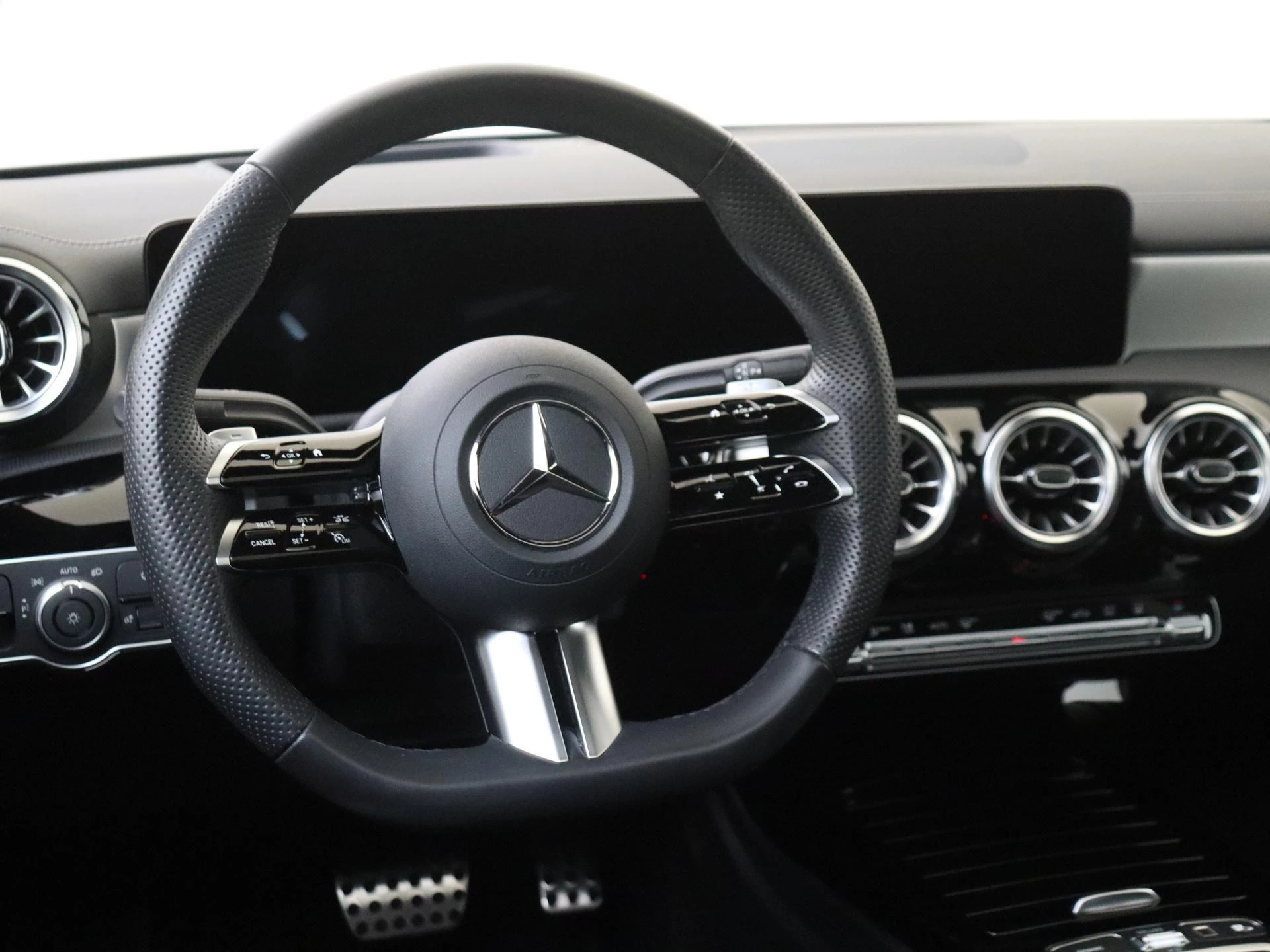 Mercedes-Benz CLA 250 e Business Solution AMG