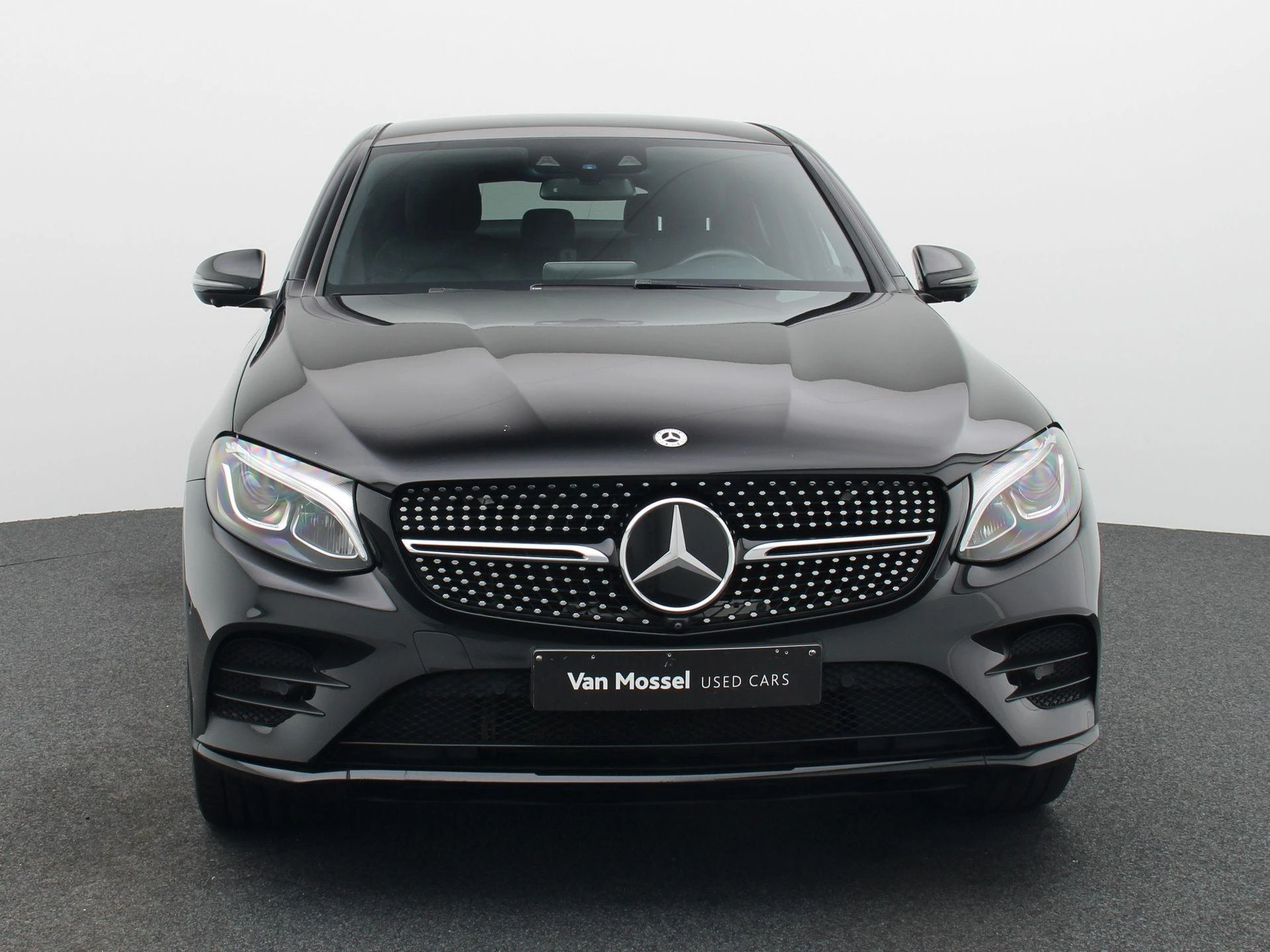Mercedes-Benz-GLC-image-2