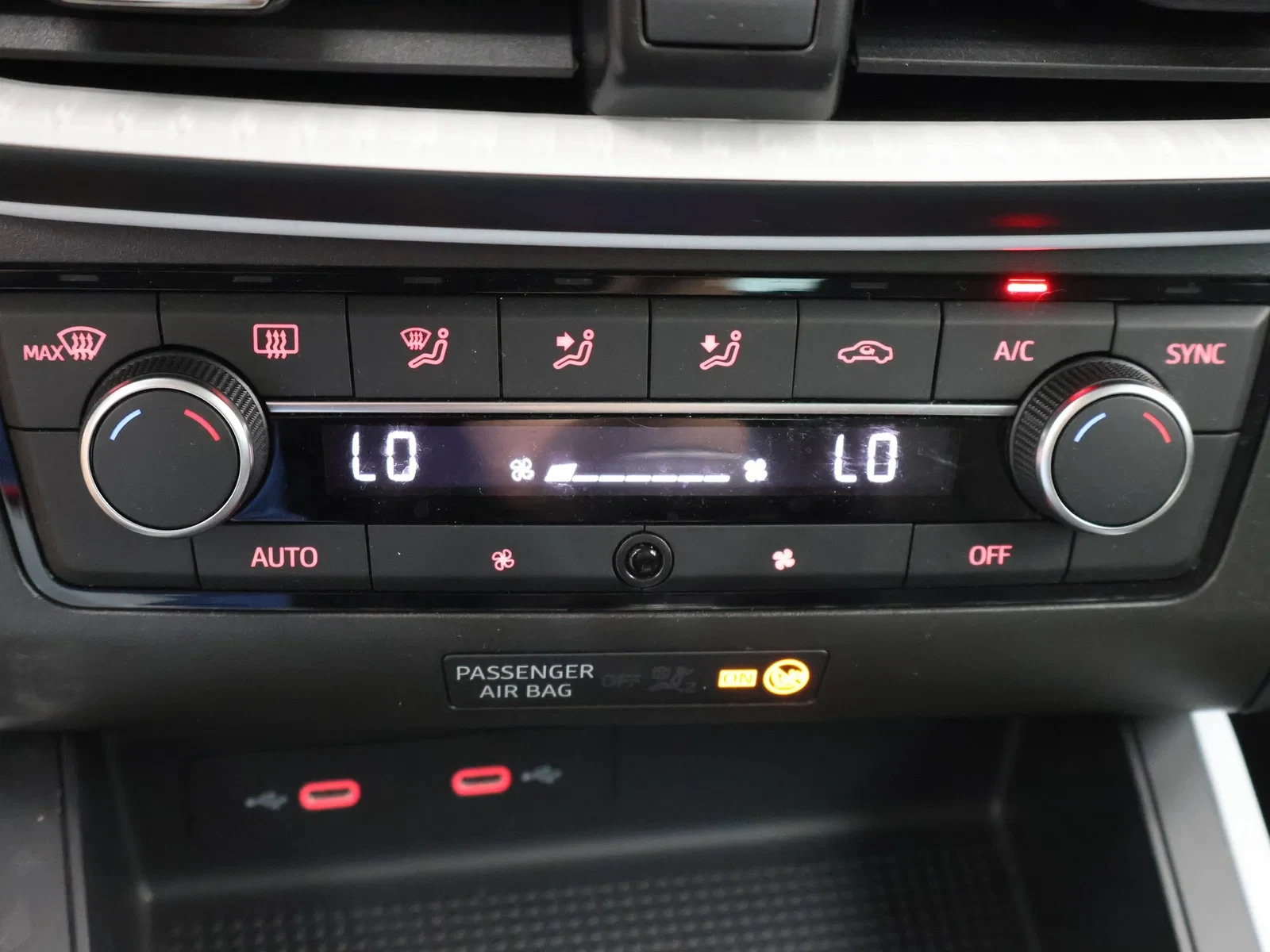 SEAT-Arona-image-17