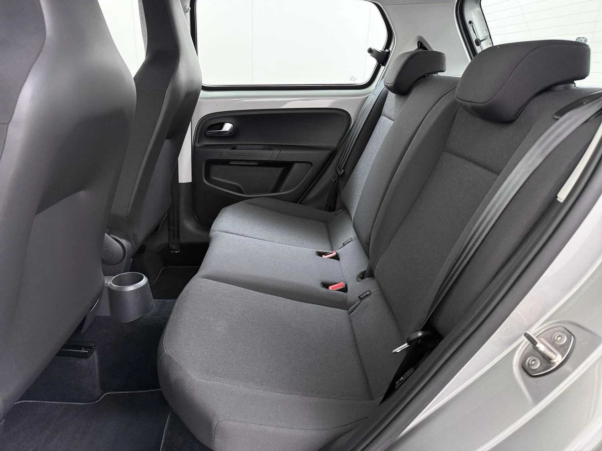 Volkswagen-up!-image-6