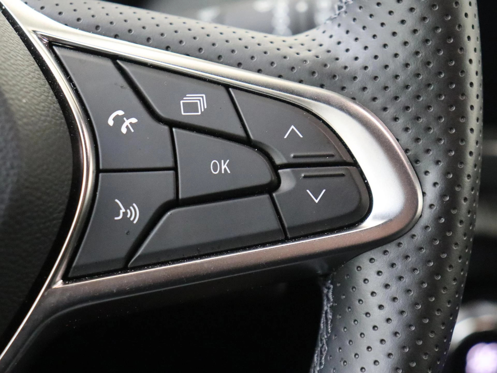 Renault-Clio-image-17