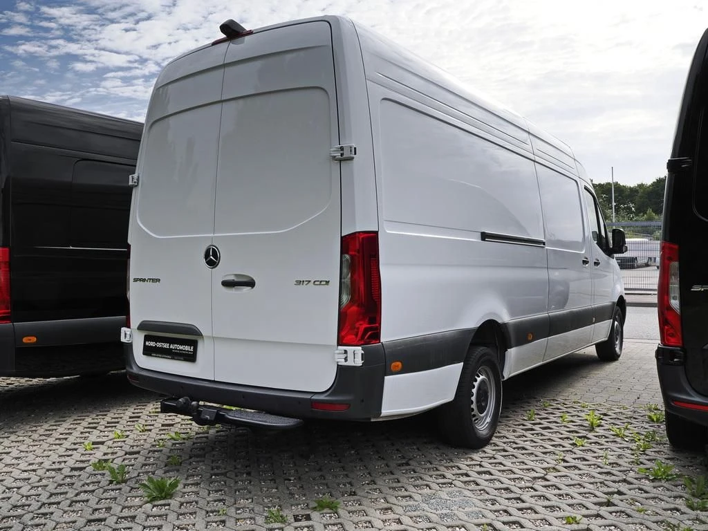 Mercedes-Benz-Sprinter 317-image-5