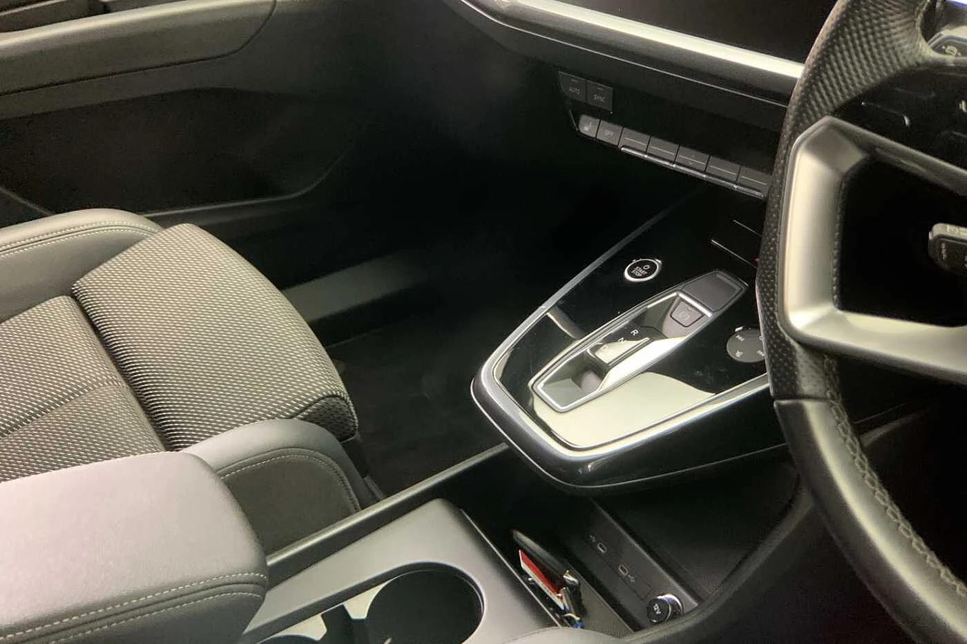 Audi-Q4 Sportback e-tron-image-7