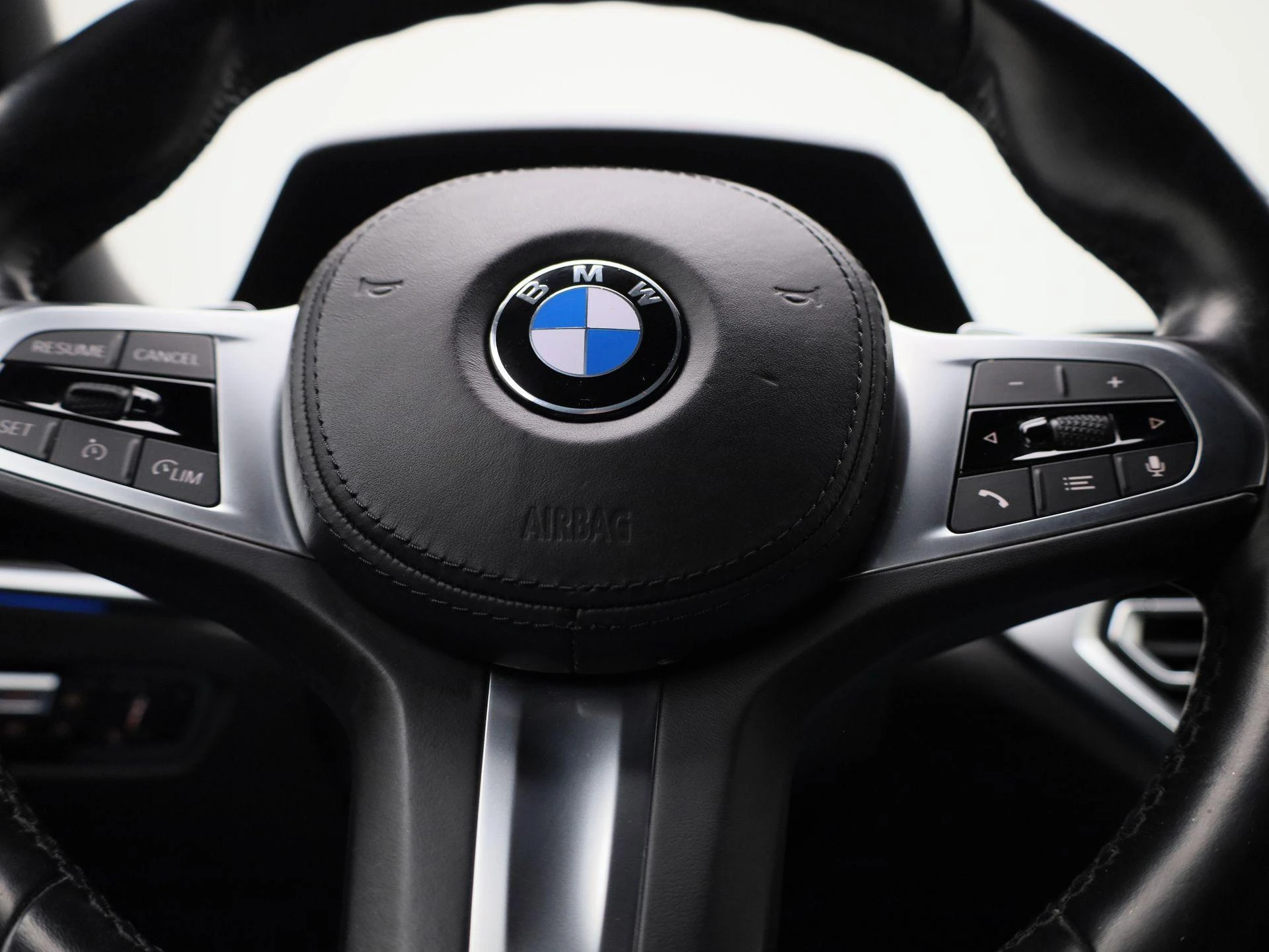 BMW-3 Serie-image-38