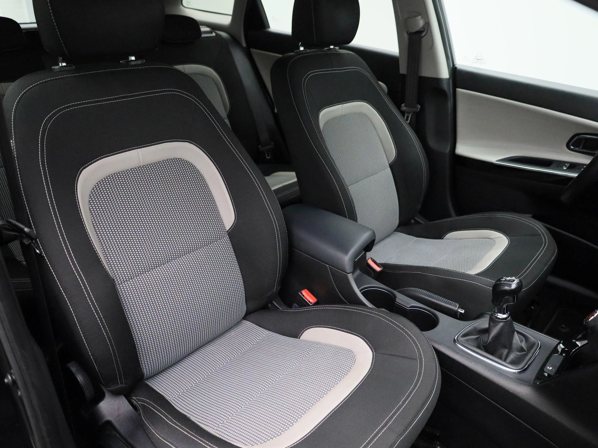 Kia-cee'd-image-32