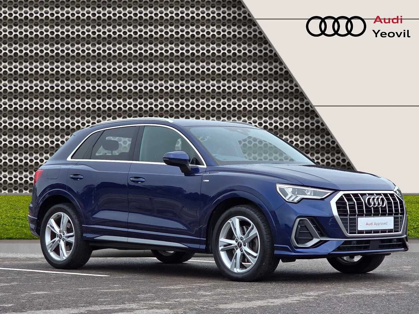 Audi-Q3-image-15