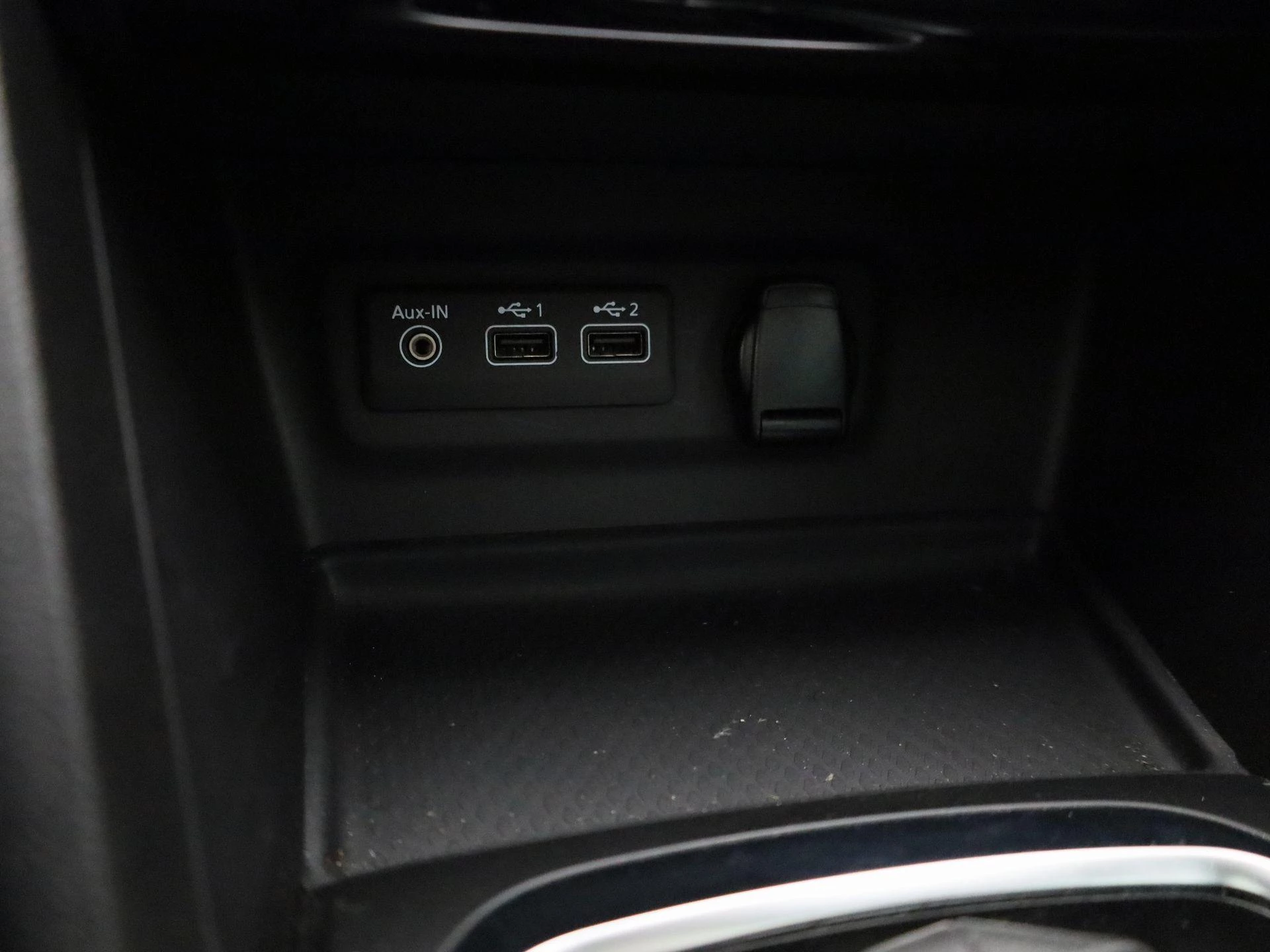Renault-Megane E-Tech-image-30