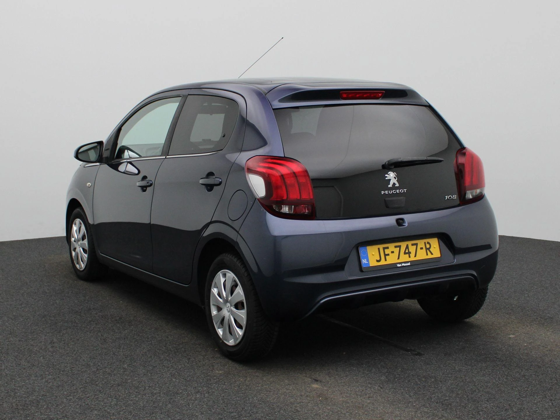 Peugeot-108-image-1