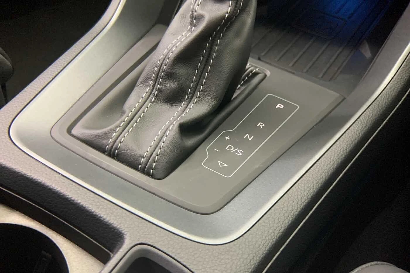 Audi-Q3-image-25