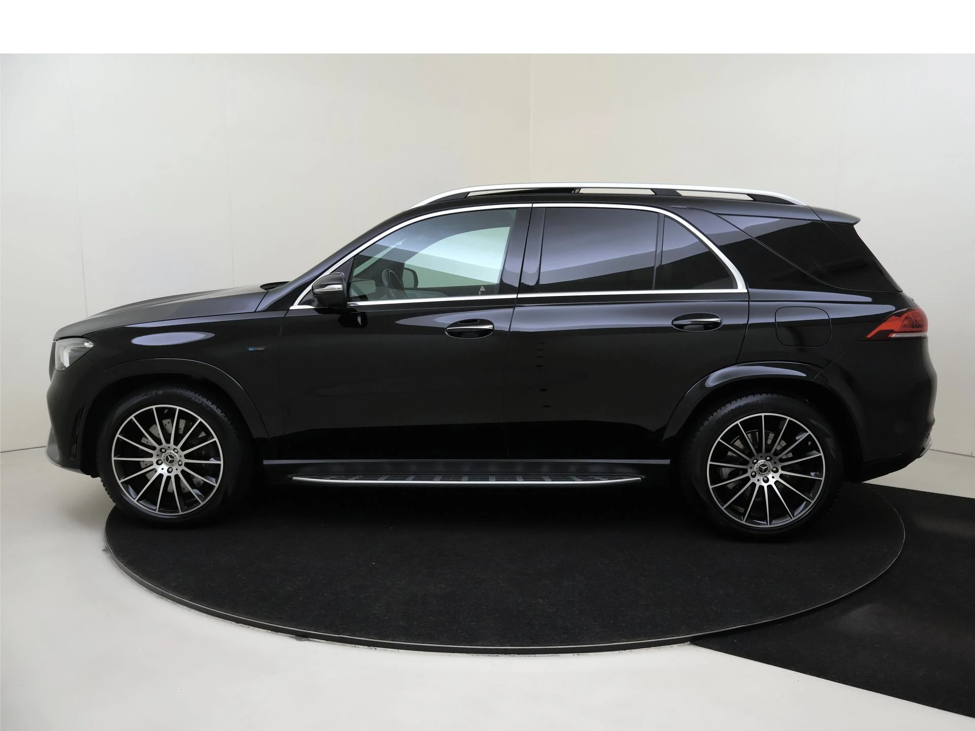Mercedes-Benz-GLE-image-7