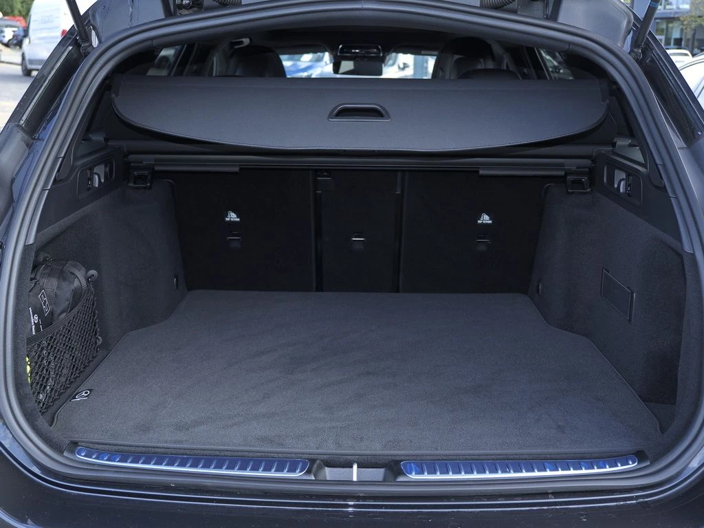 Mercedes-Benz-C-Klasse 220-image-15