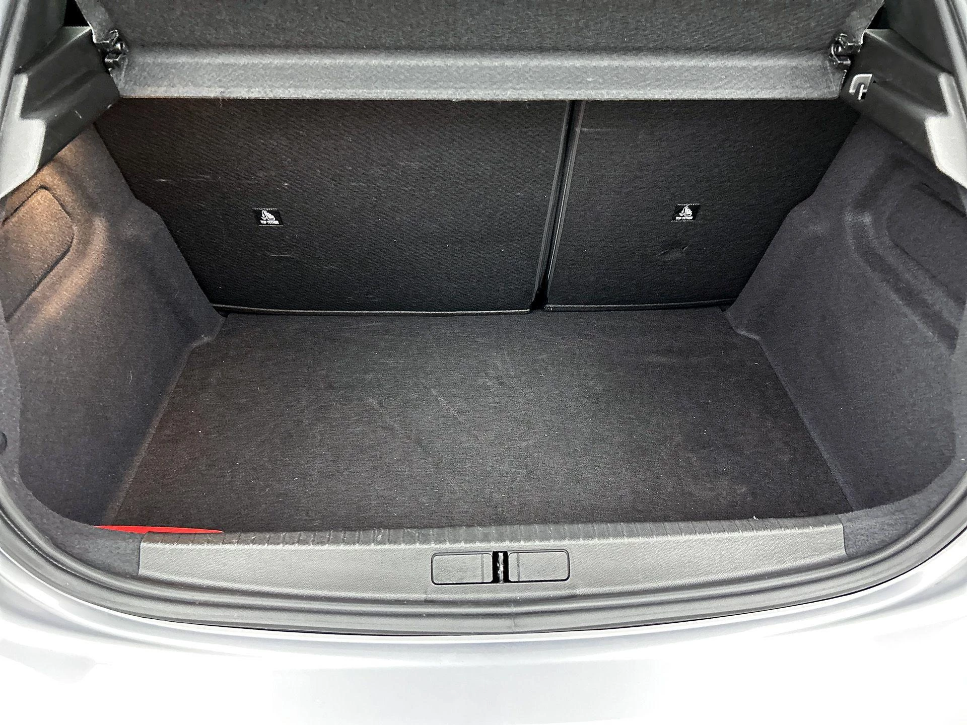 Peugeot-208-image-26