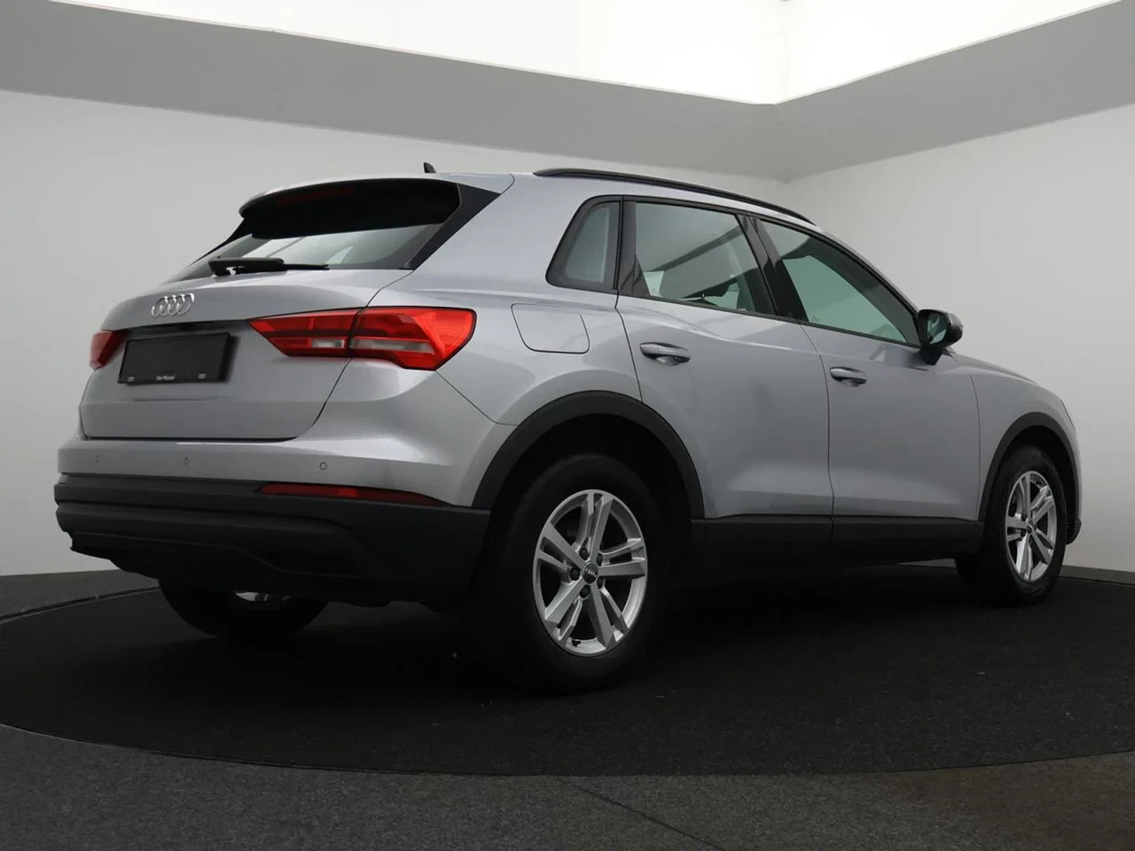 Audi-Q3-image-1