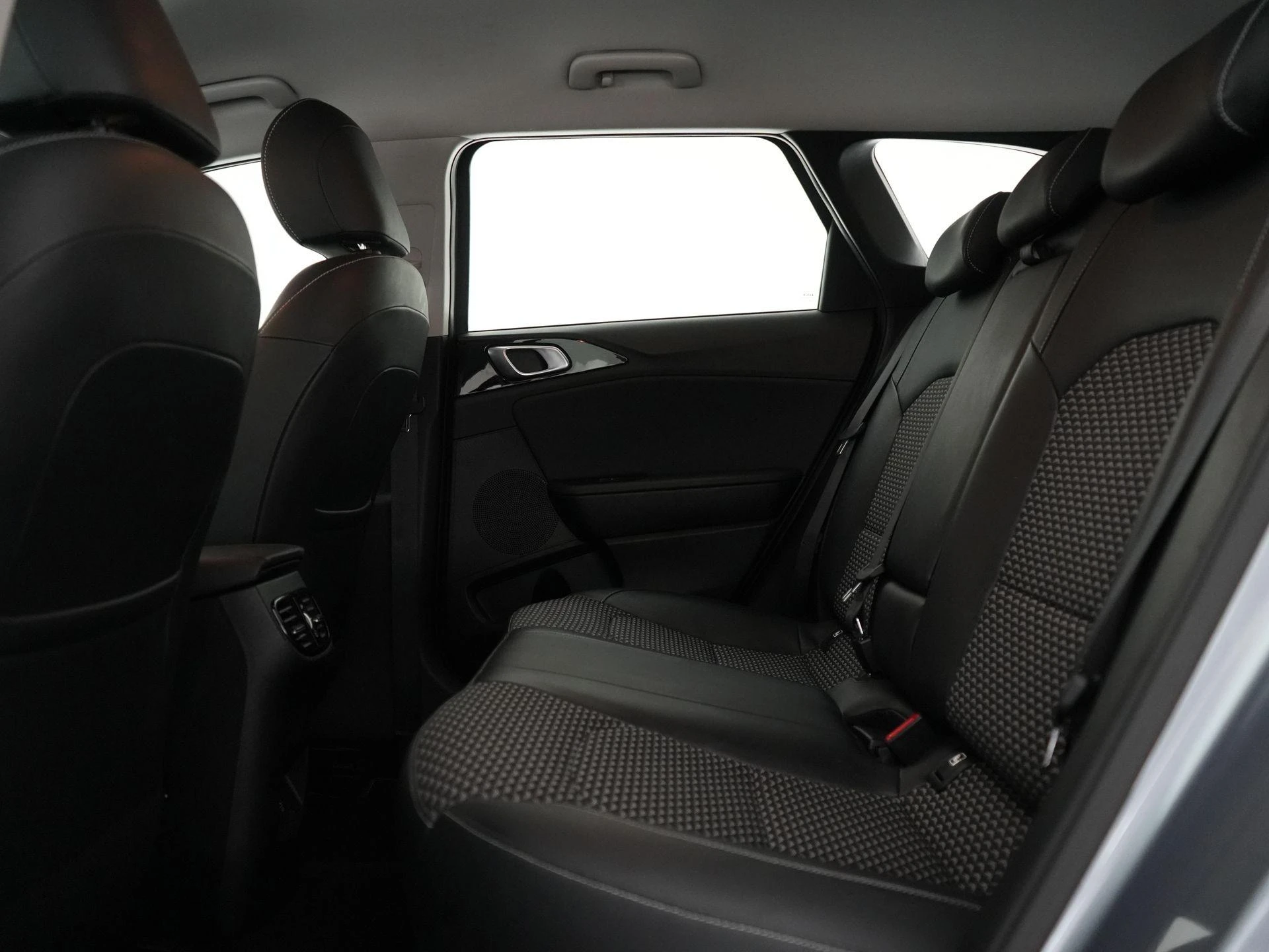 Kia-cee'd-image-12