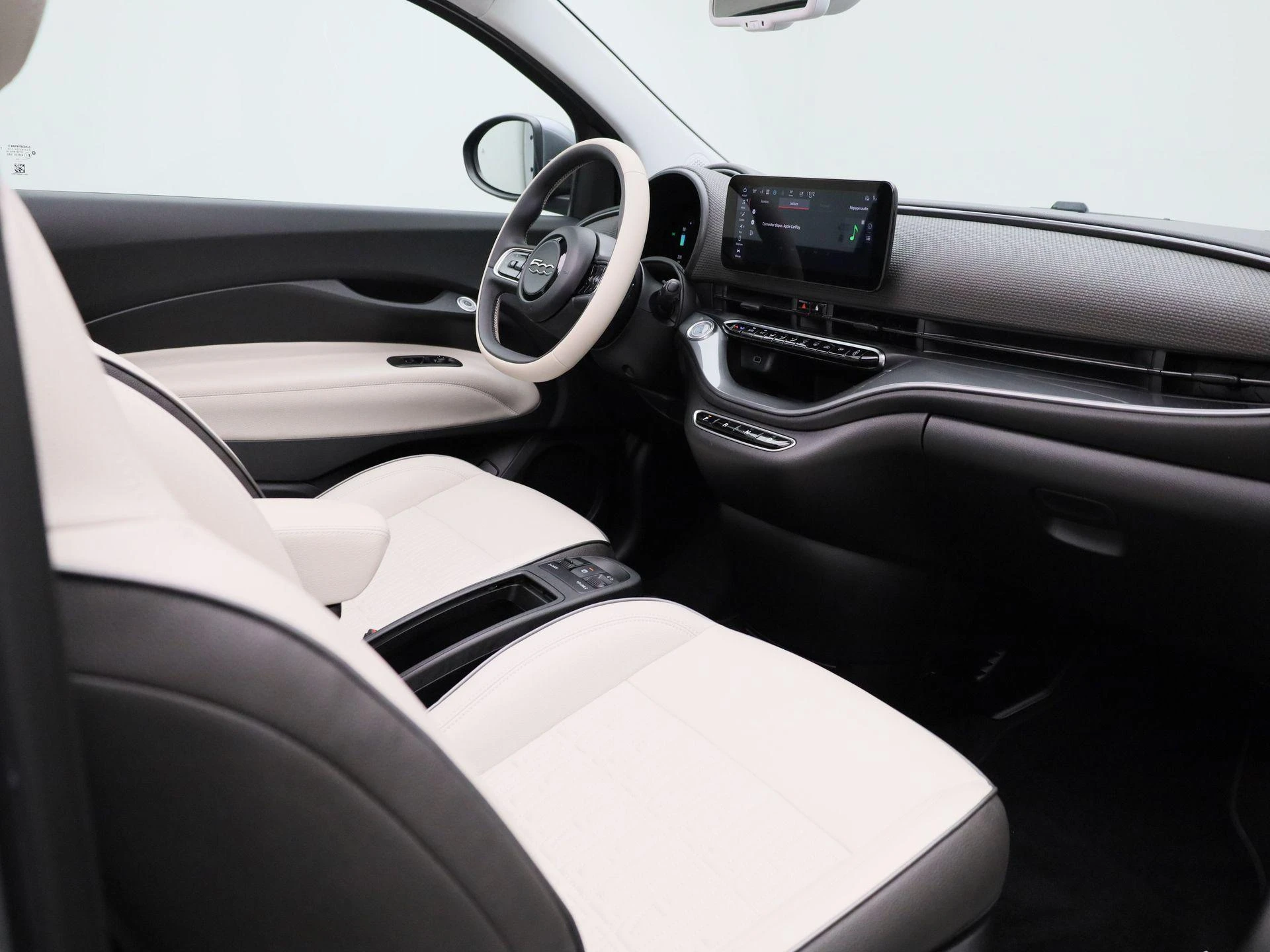 Fiat-500e-image-35