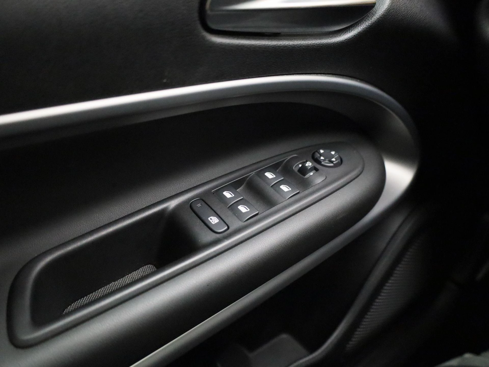 Jeep-Avenger-image-24