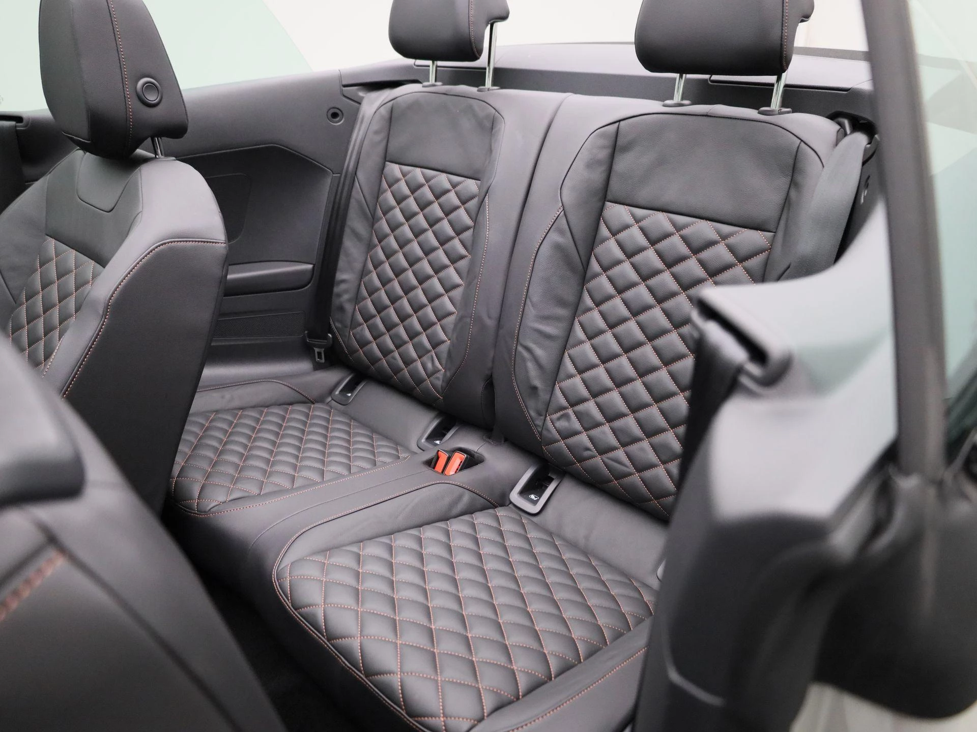 Volkswagen T-Roc Cabrio 1.5 TSI R-Line 150 PK|