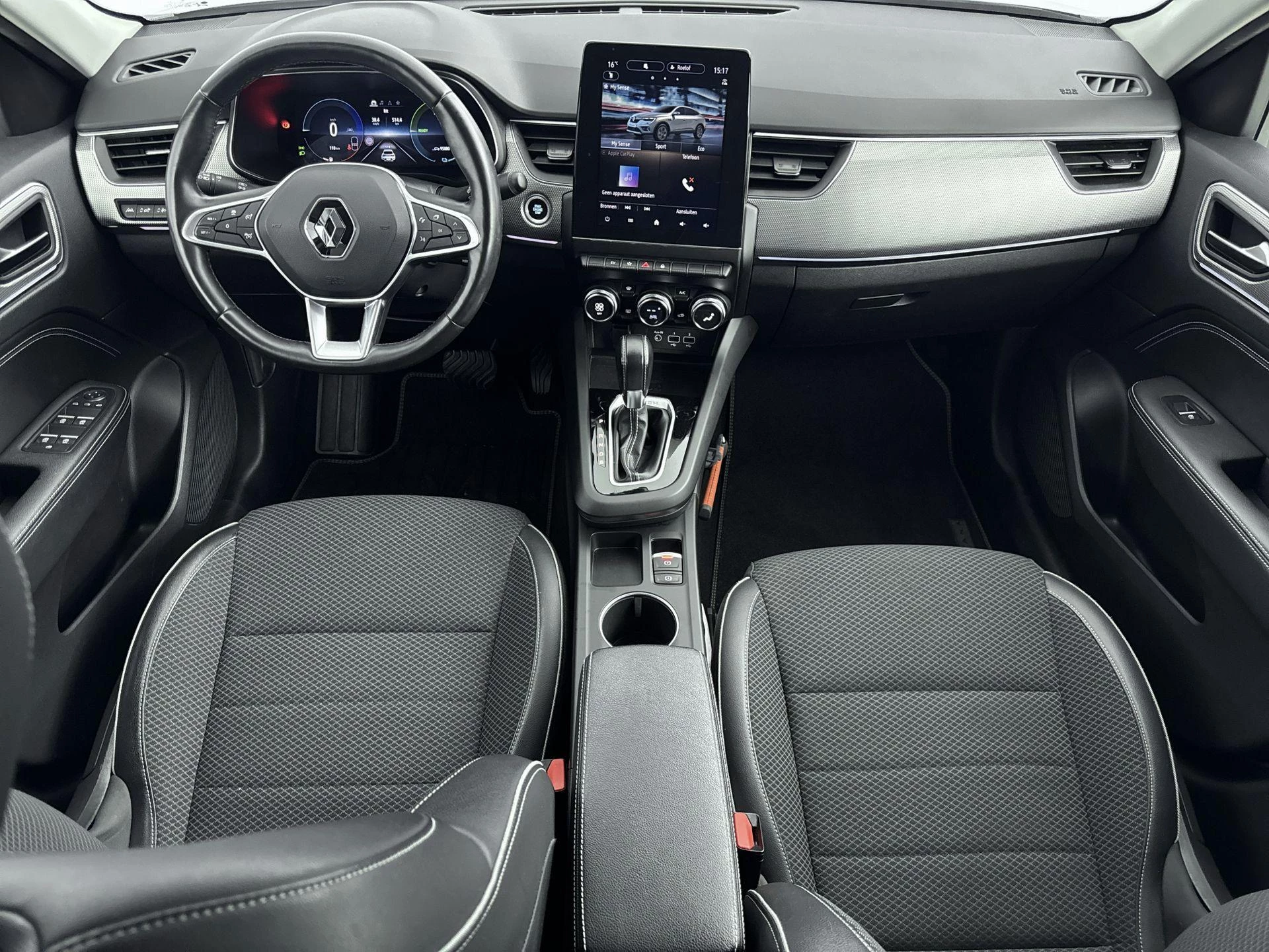 Renault-Arkana-image-25