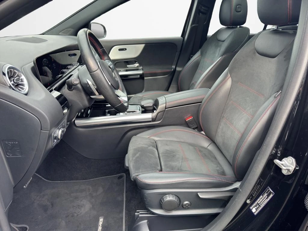 Mercedes-Benz-GLA 250-image-17