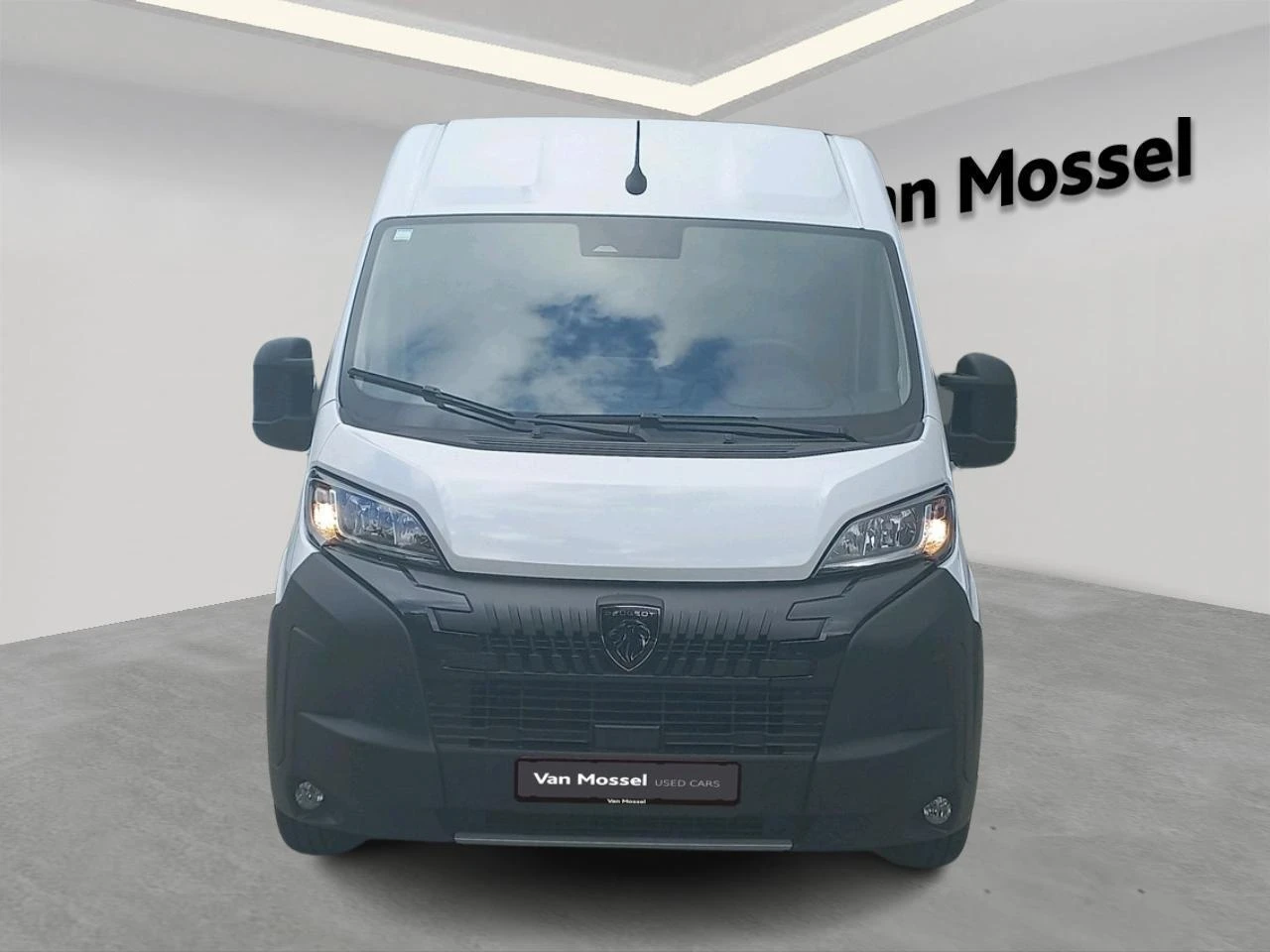 Peugeot-Boxer-image-1
