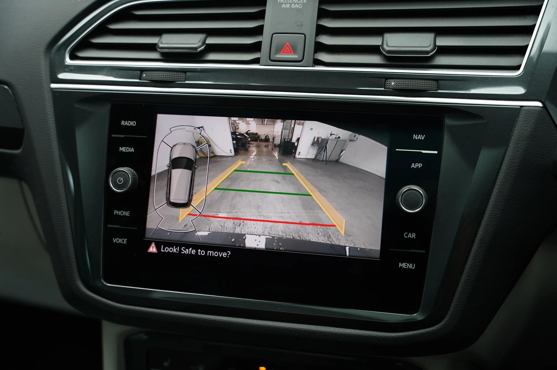 Volkswagen-Tiguan-image-22