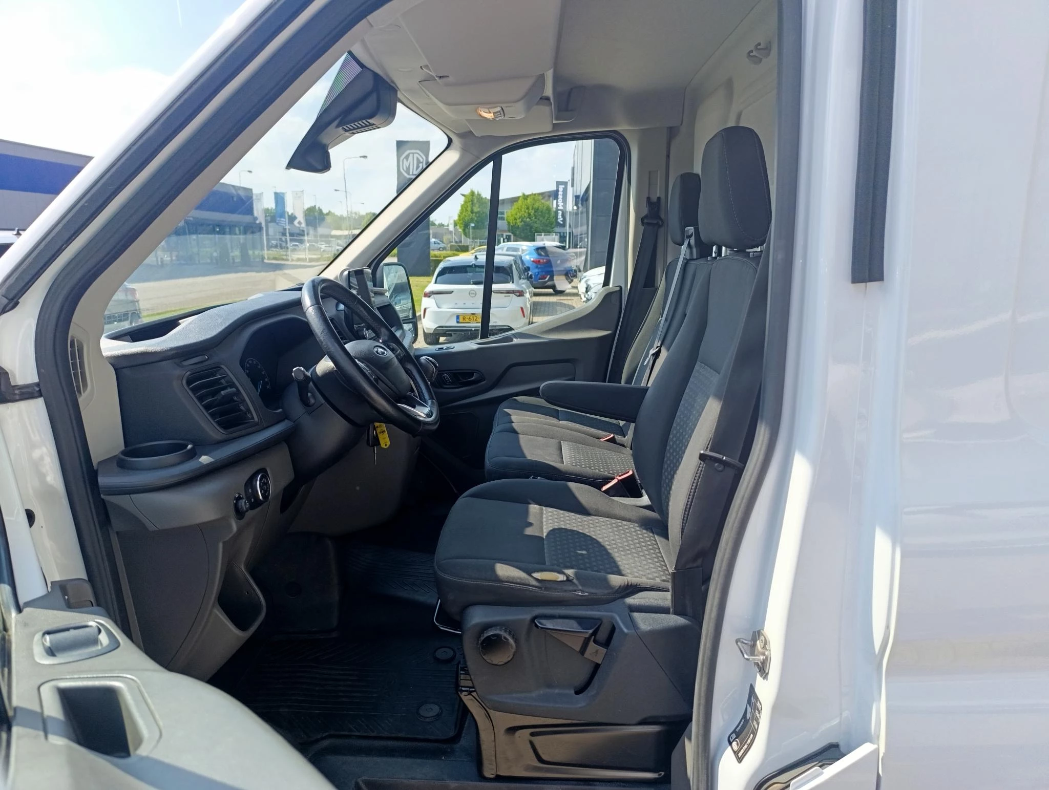Ford Transit 350 2.0 TDCI L3H2 Trend RWD