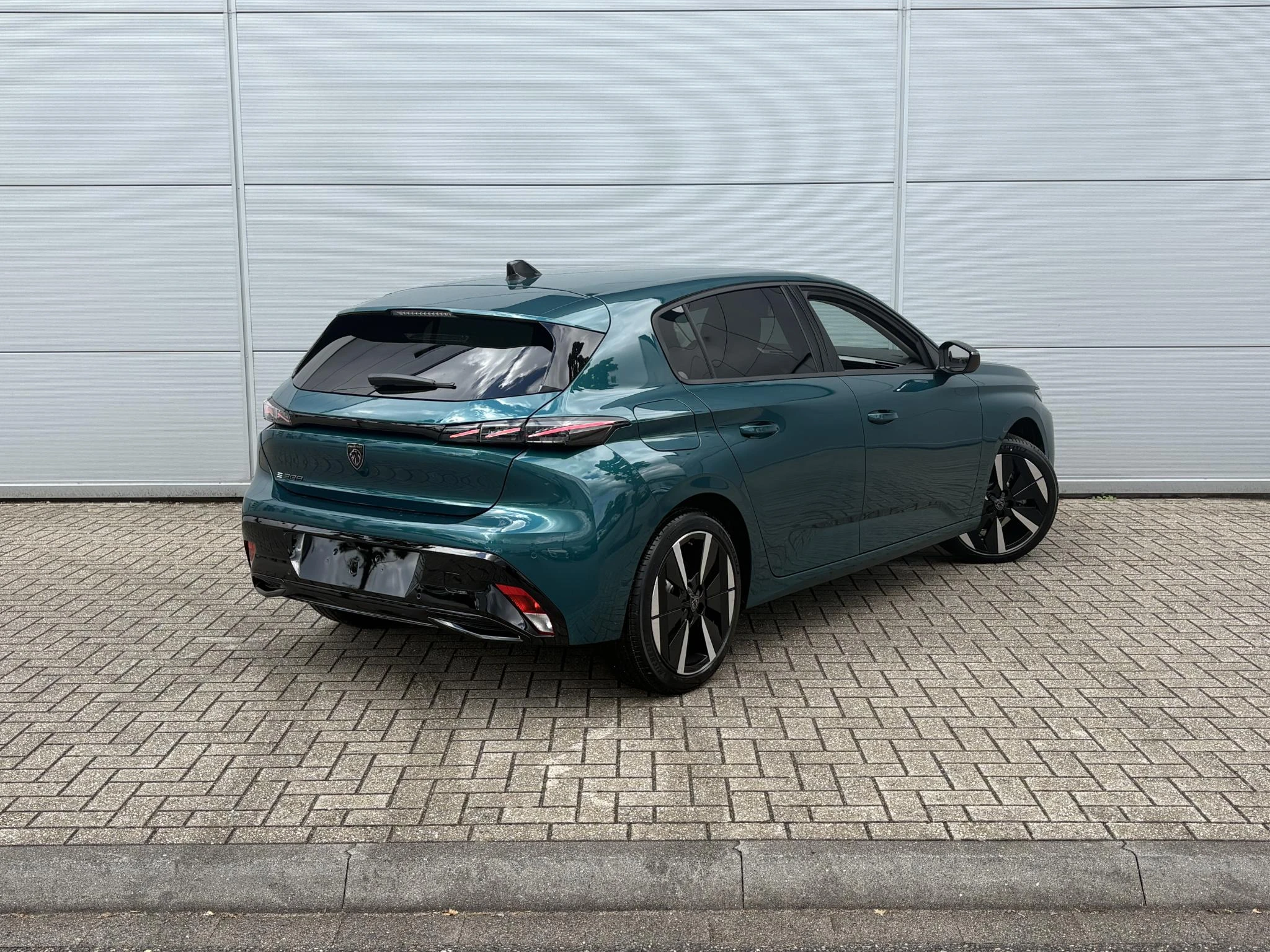 Peugeot-e-308-image-5
