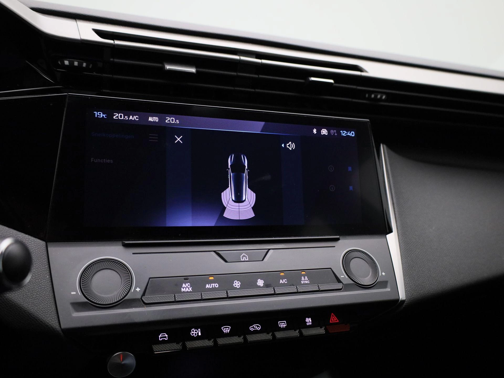 Peugeot-308-image-25