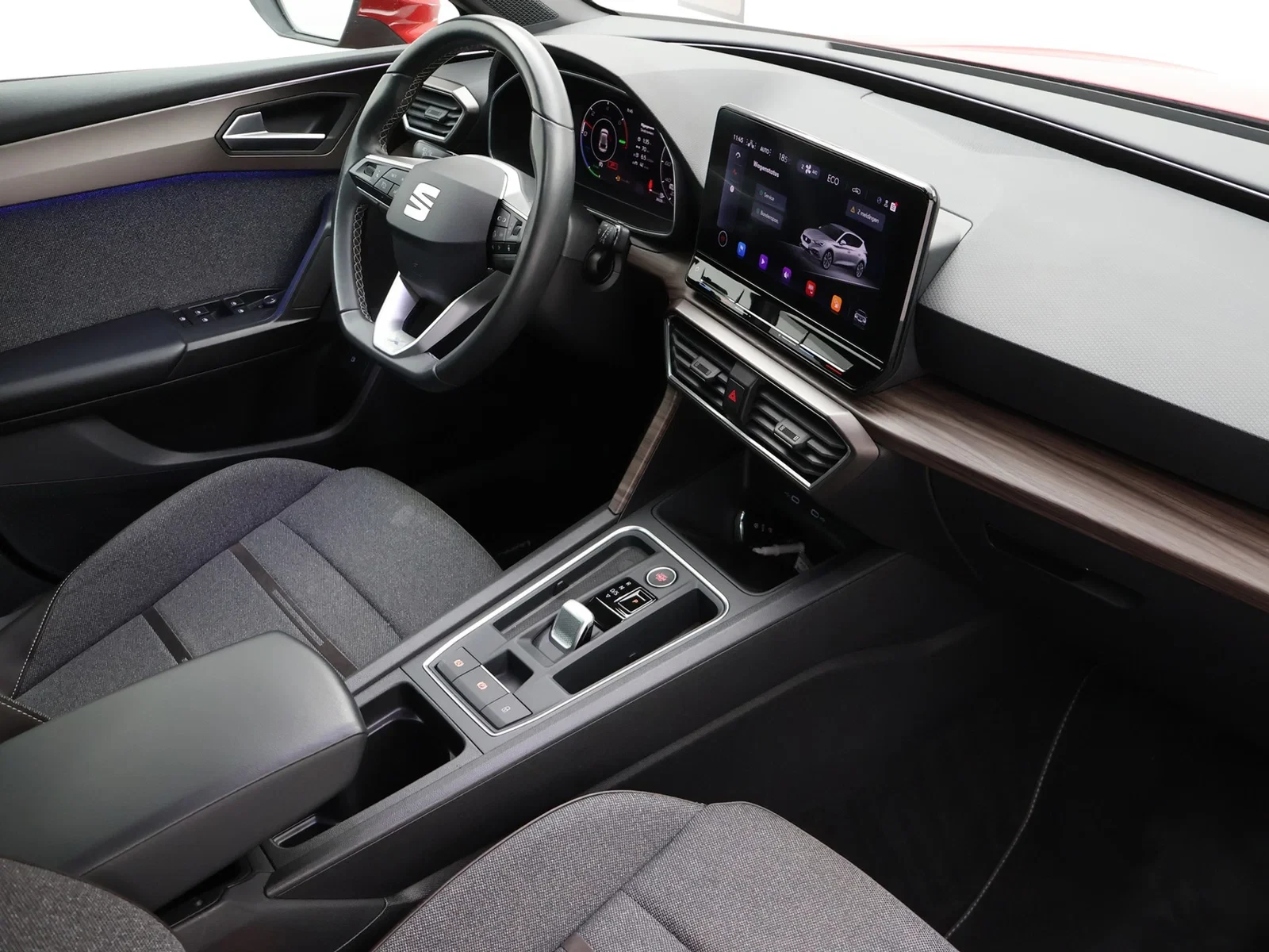 SEAT Leon e-Hybrid (PHEV) Leon e-Hybrid 1.4 Xcellence D204PK *AUTOMAAT*VIRTUAL COCKPIT*LEDER*CAMERA*PDC*CRUISE*KEYLESS GO*NAVI*APP-CONNECT*...*