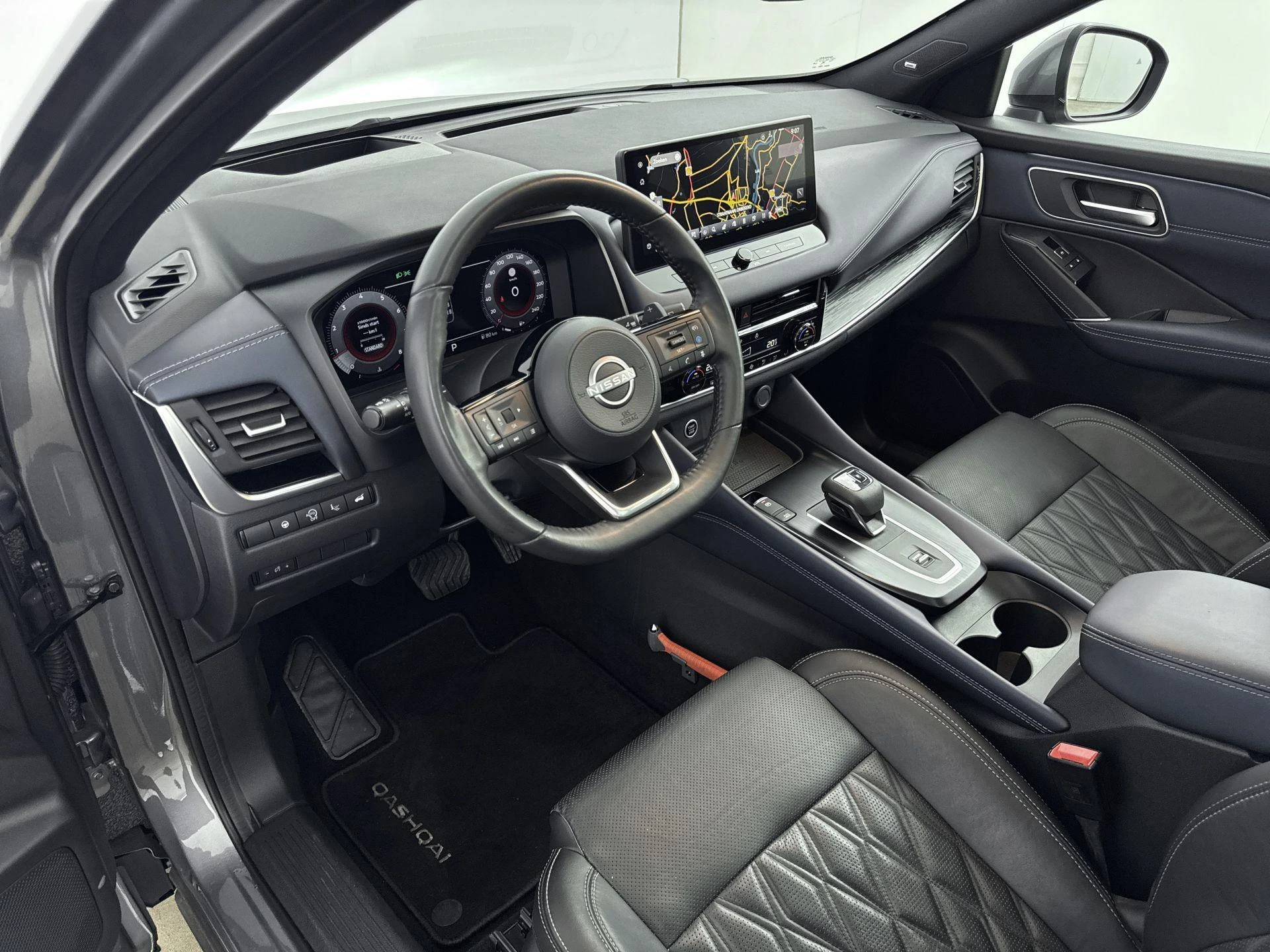 Nissan-QASHQAI-image-18