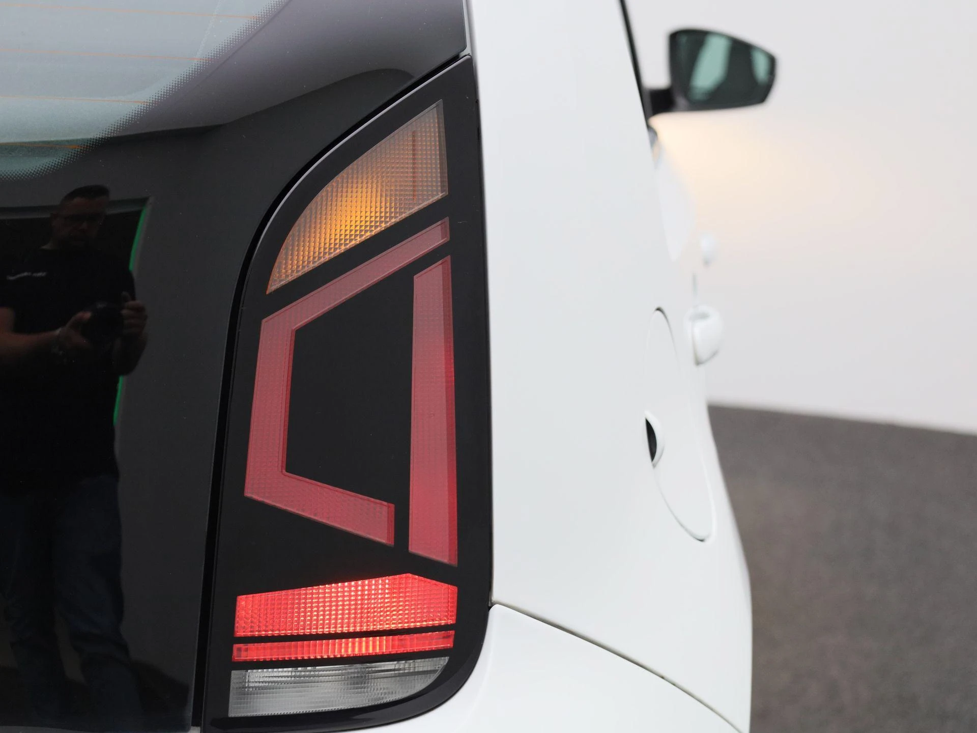 Volkswagen-up!-image-29