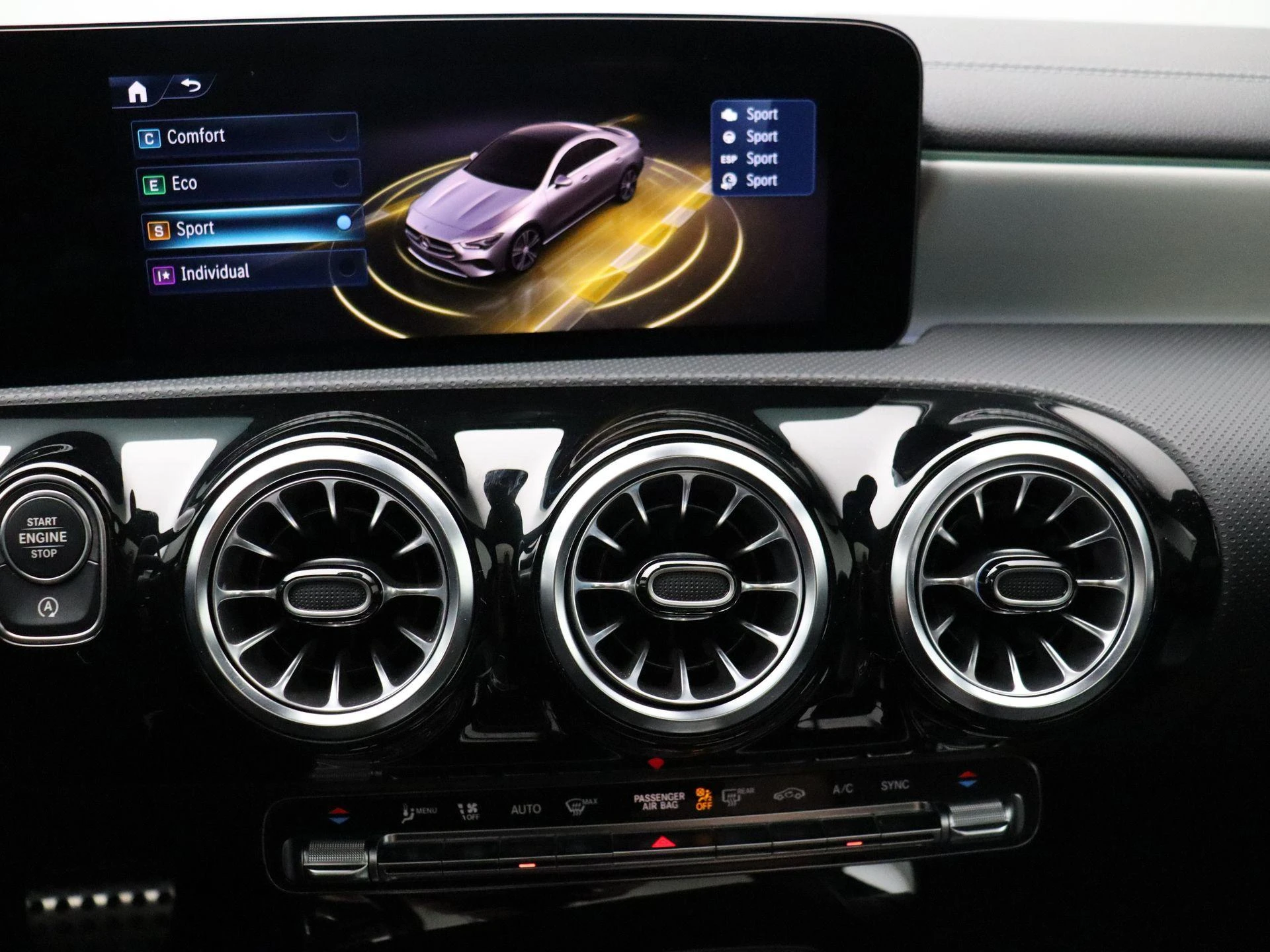 Mercedes-Benz-CLA-image-18