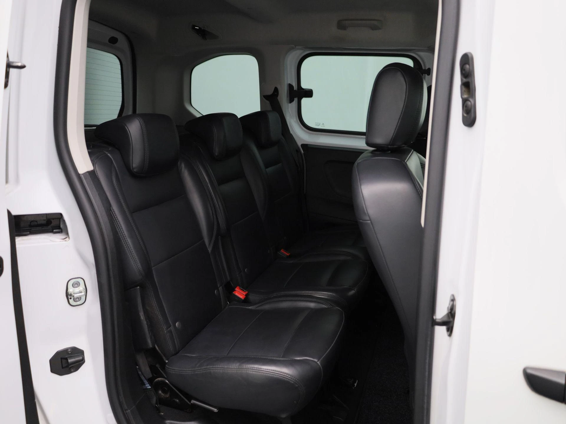 Opel-Combo Life-image-25