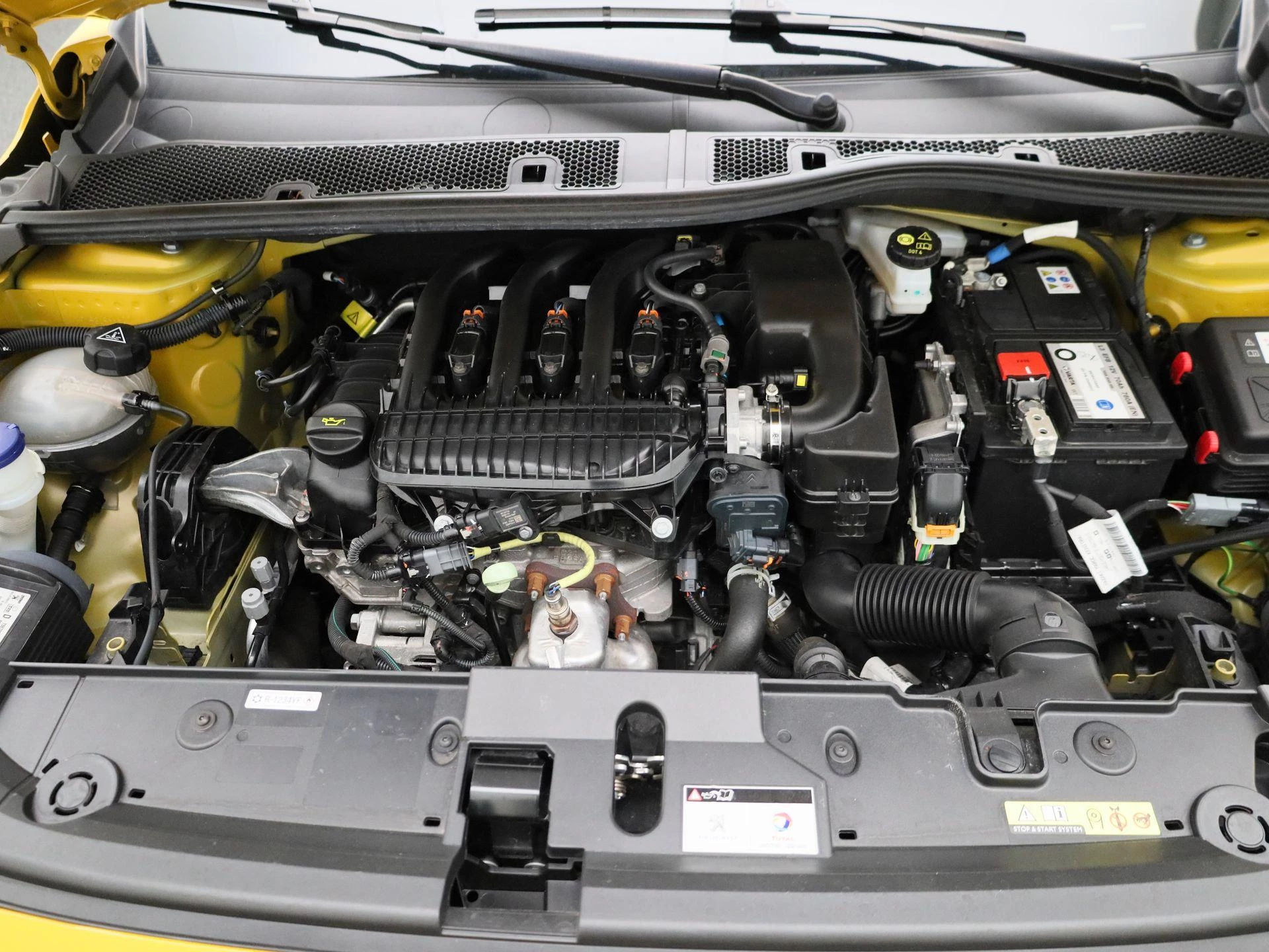 Peugeot-208-image-27