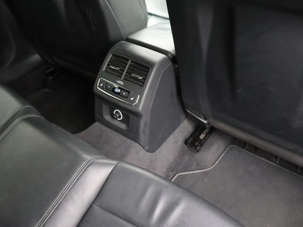 Audi A5 Sportback Audi A5 Sportback 2.0TFSI QUATTRO 252PK 3X S line *AUTOMAAT*LEDER*CAMERA*SPORTZETELS*CRUISE*...*