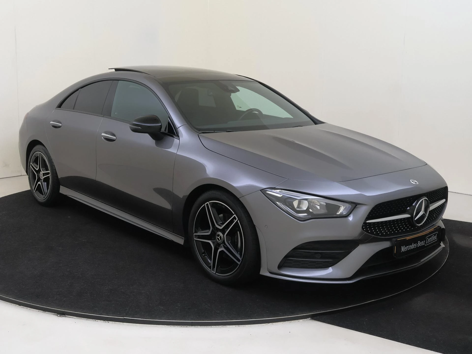 Mercedes-Benz-CLA-image-1