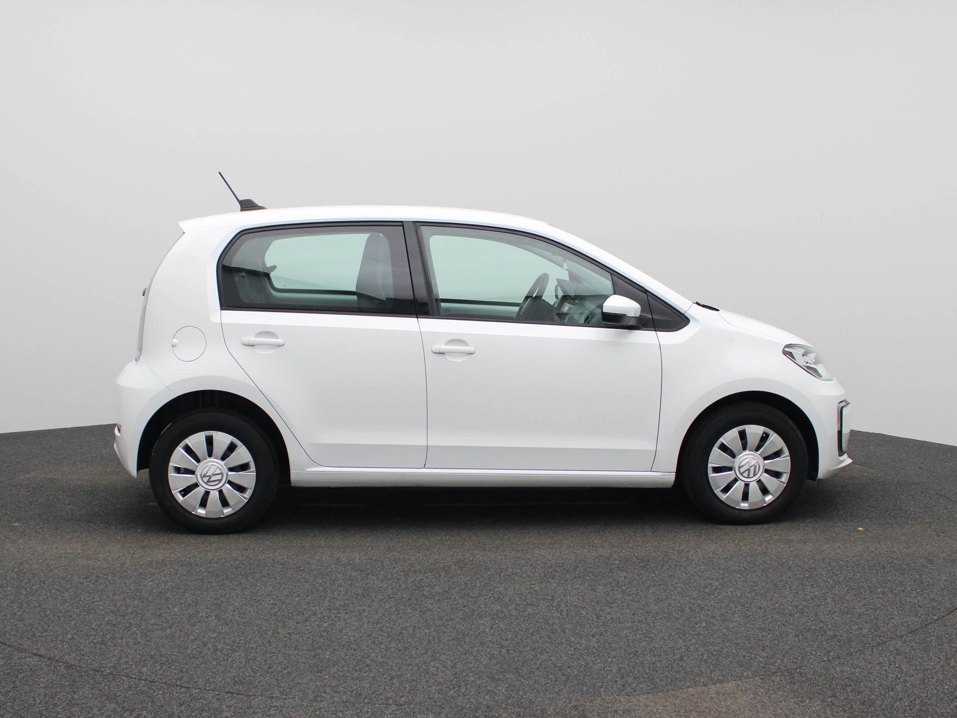 Volkswagen-e-up!-image-5